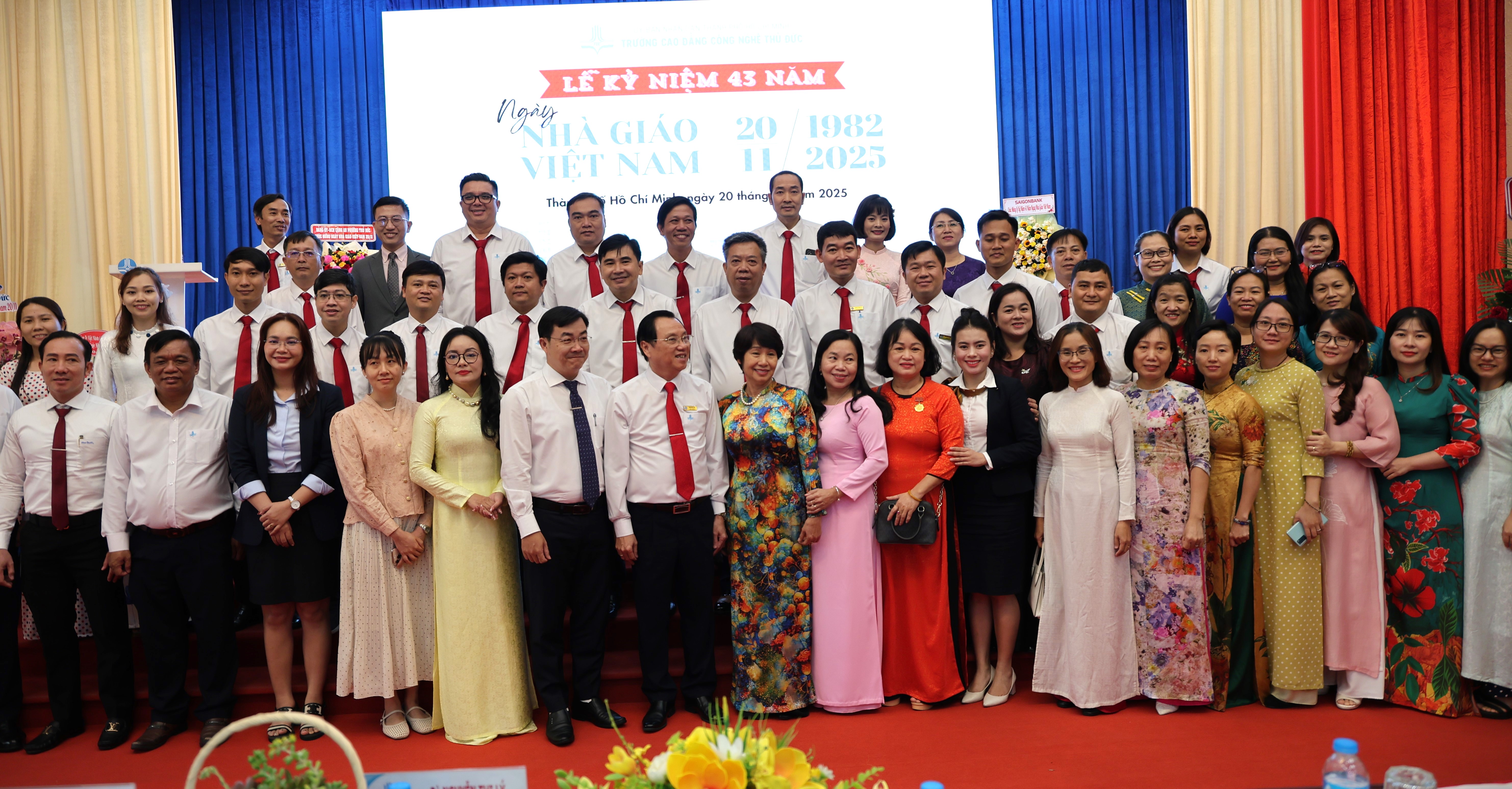 Celebrating the 43rd Anniversary of Vietnamese Teachers’ Day (November 20) – Honoring the enduring values of teachers through the passage of time.